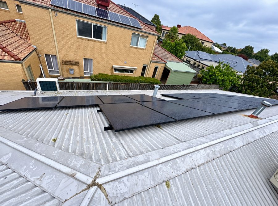 41 jinko tiger neo panels across the tin roof of gabriel's berwick home