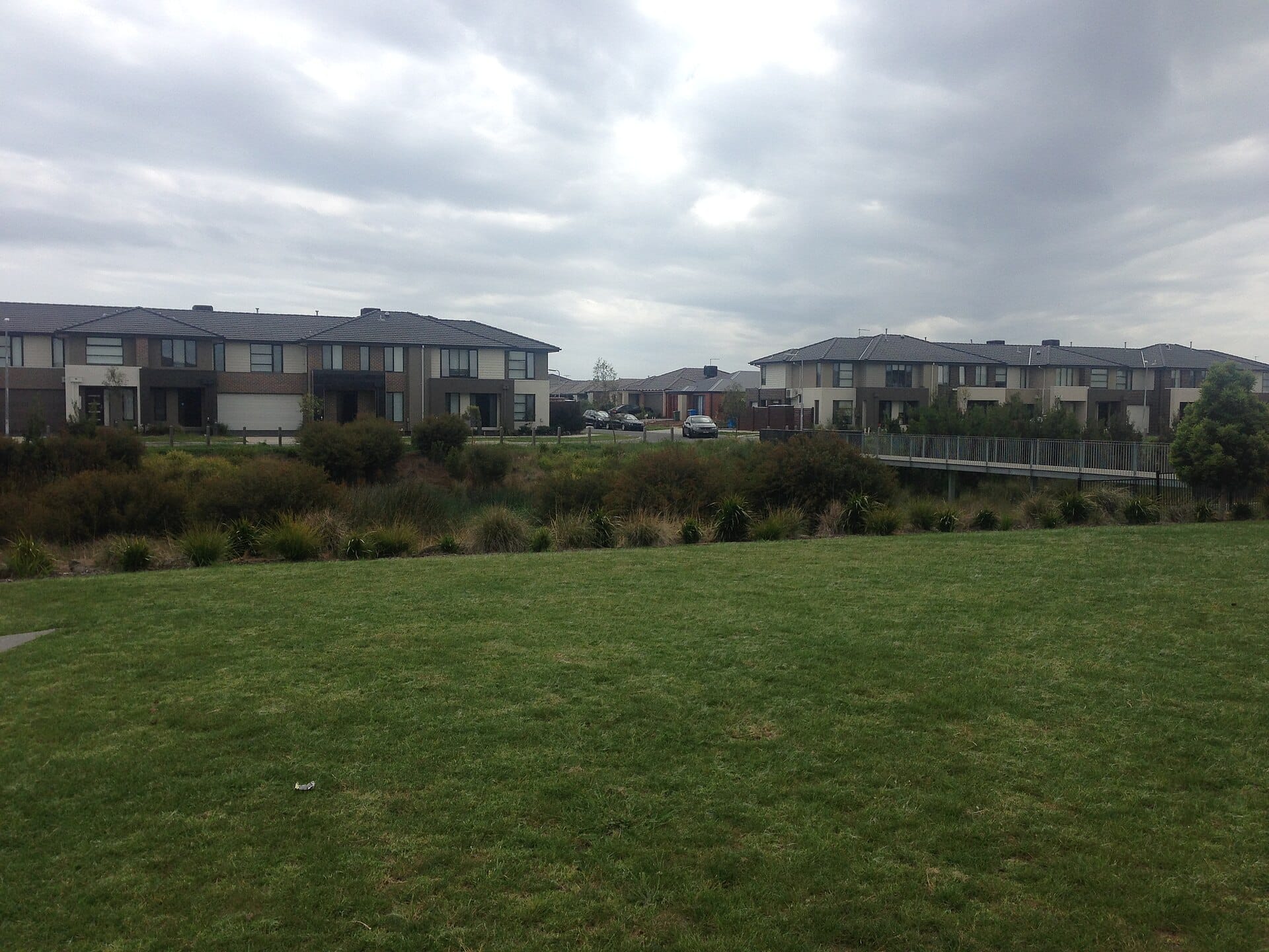 New homes in clyde north, south east melbourne